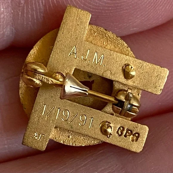 VTG 1991 Gold Alpha Omicron Pi Collectible Sorority Sisterhood Lapel Pin W Ruby - Picture 4 of 4